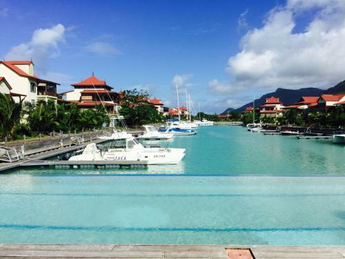 Eden Island Luxury Apartment