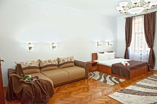 Cathedral Apartments