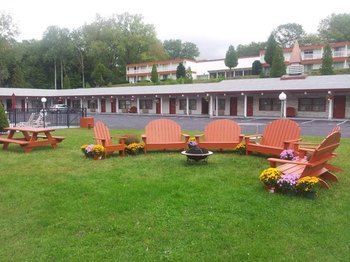 Posada Econo Lodge The Springs