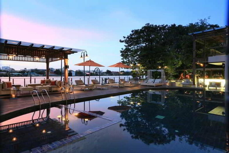 Hotel Riva Surya Bangkok