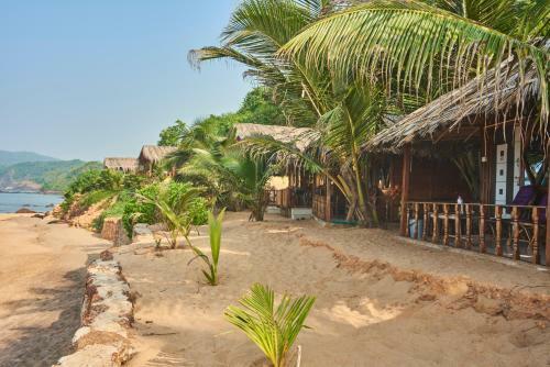 Hotel Blue Lagoon Resort Goa