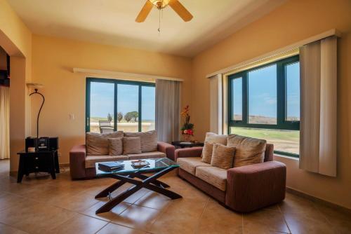Hotel Tierra Del Sol Resort & Golf