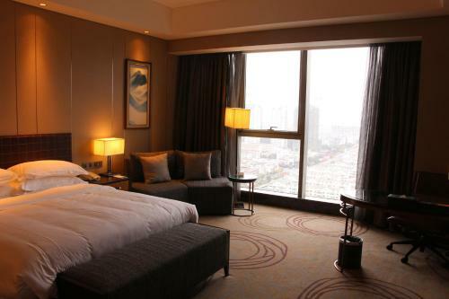 Yancheng Jinying Shangmei Hotel