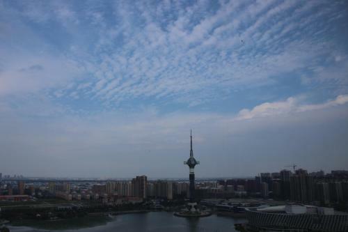 Yancheng Jinying Shangmei Hotel