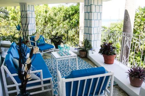 Hils Court Villa
