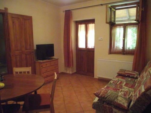Hostal Dinnyelaposi Vend�gh�z