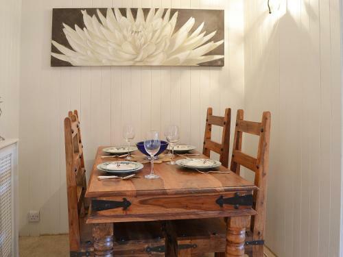 Dolphin Cottage