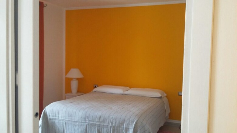 Hostal Blu Day Guesthouse