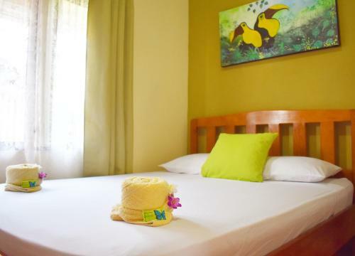 Hostal Cabinas The Corner
