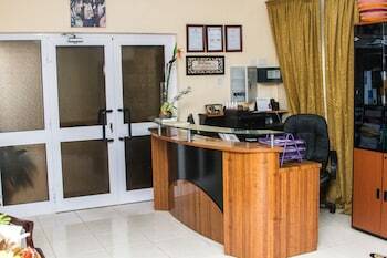 Alma House Hotel