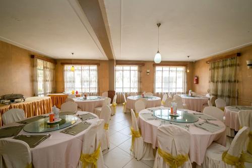 Olive Gardens Hotel