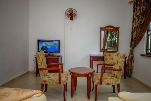 Hibis Hotel