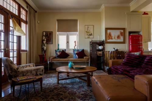The Majestic Apartment