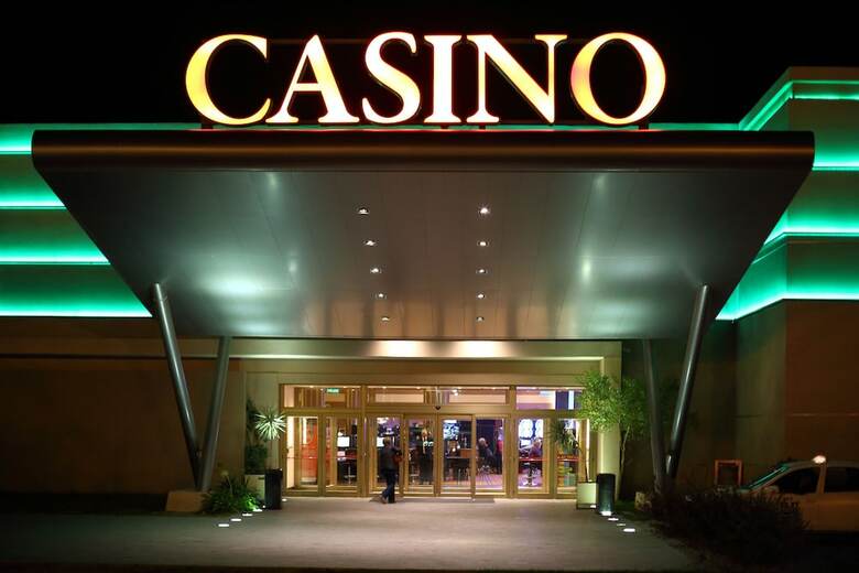 Hotel Y Casino Del R�o General Roca