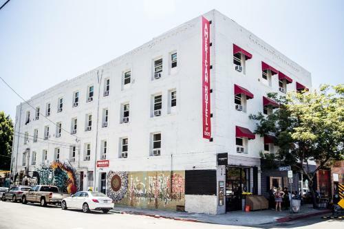 American Hotel