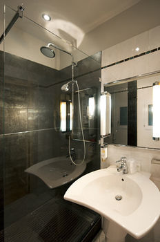 Hotel H�tel Des Bains