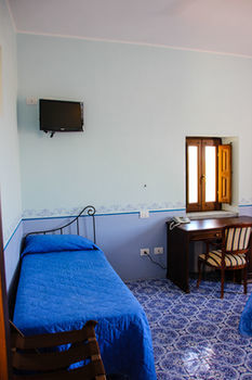 Hostal Hotel Arcangelo - Salina