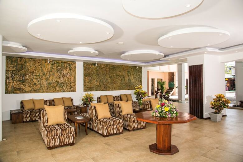Paradise Beach Hotel
