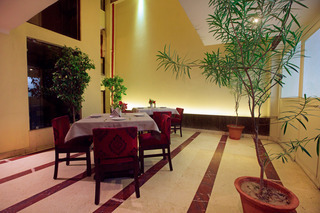 Hotel The Pearl - A Royal Residency