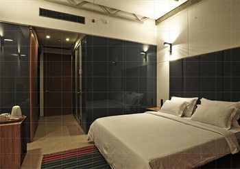Mana Hotel