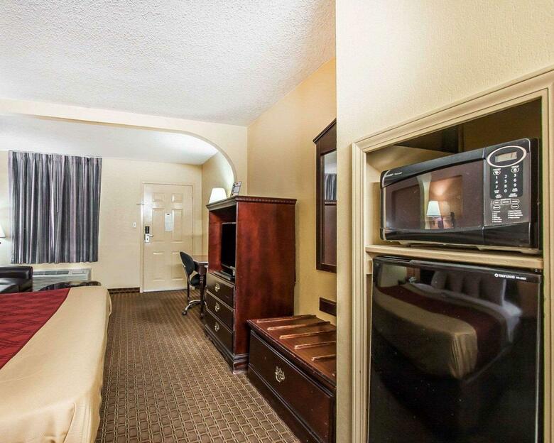 Hotel Econo Lodge Inn & Suites