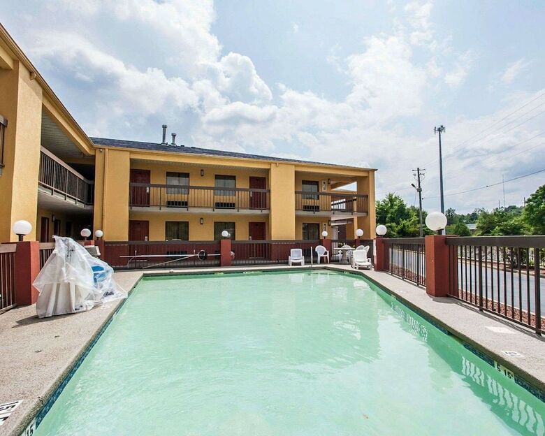 Hotel Econo Lodge Inn & Suites
