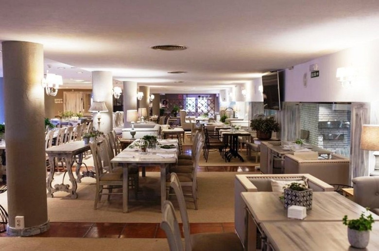 Pamplona El Toro Hotel & Spa
