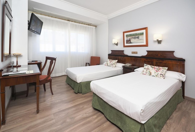 Hotel R�as Bajas