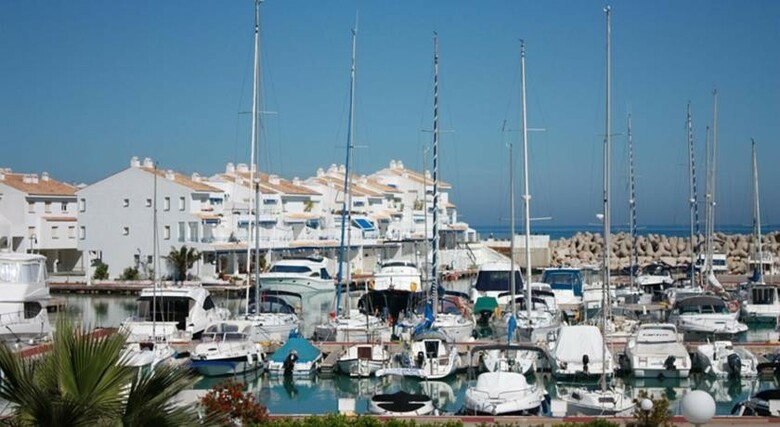 Apartamentos Poblado Marinero 3000