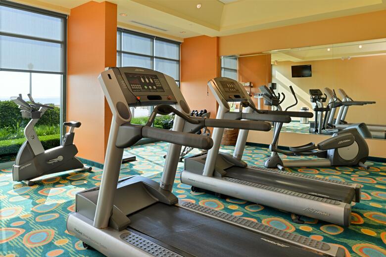 Holiday Inn Express Hotel & Suites Va Beach Oceanfront