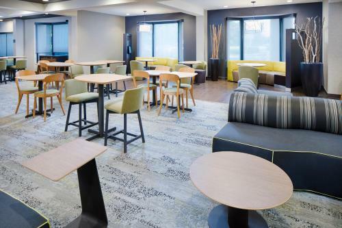 Hotel Courtyard By Marriott Richmond Airport