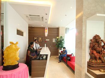 Hotel Landmark Residency