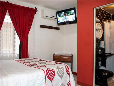 Hotel Berlor Airport Inn