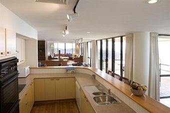 Pacific Towers Apartments