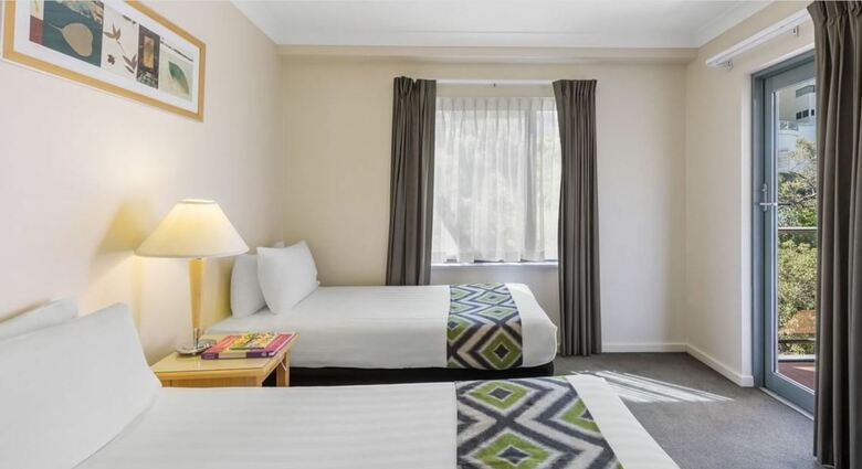 Mounts Bay Waters Apartment Hotel
