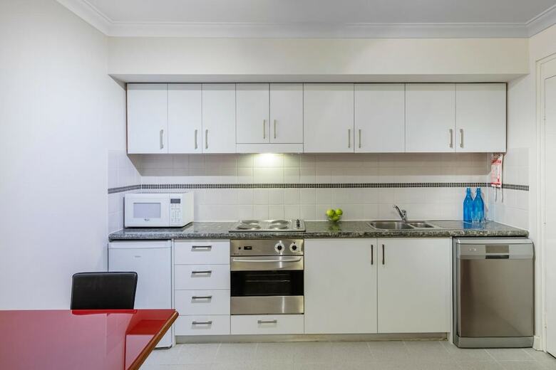 Mounts Bay Waters Apartment Hotel