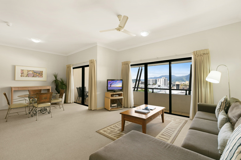 Hotel Mantra Esplanade