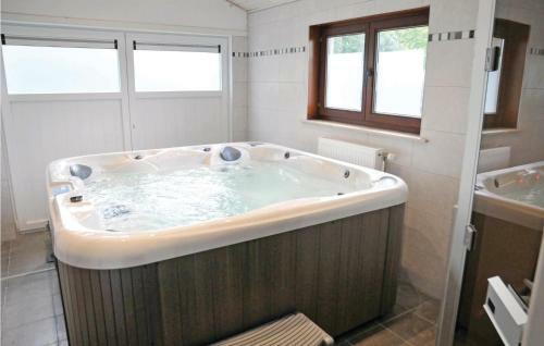 Holiday Home La Petite 09