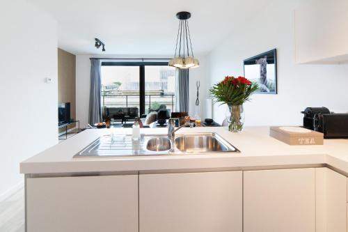 Sweet Inn Apartment- Rue Belliard