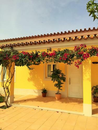 P�r-do-sol Villa