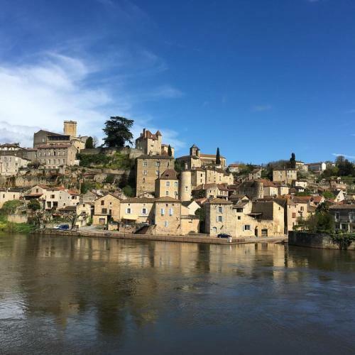 Holiday Home Petite Maison Bleue