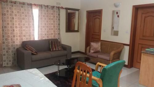 Hostal Home Up Guest House