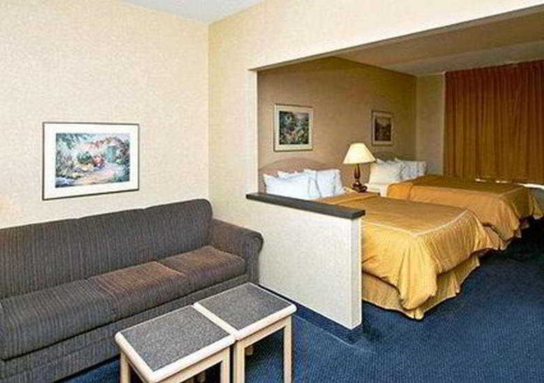 Hotel Comfort Suites