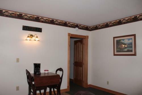 Blue Spruce Motel