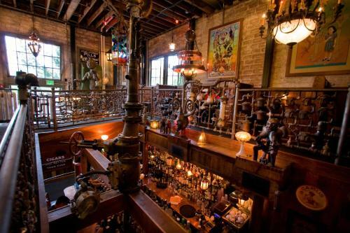 Hotel Mcmenamins Kennedy School