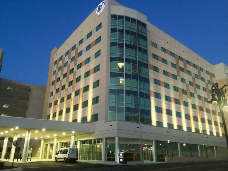 Hotel Doubletree By Hilton Reading