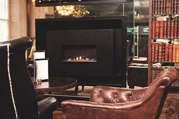 Le Monde Hotel