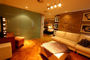 Le Monde Hotel