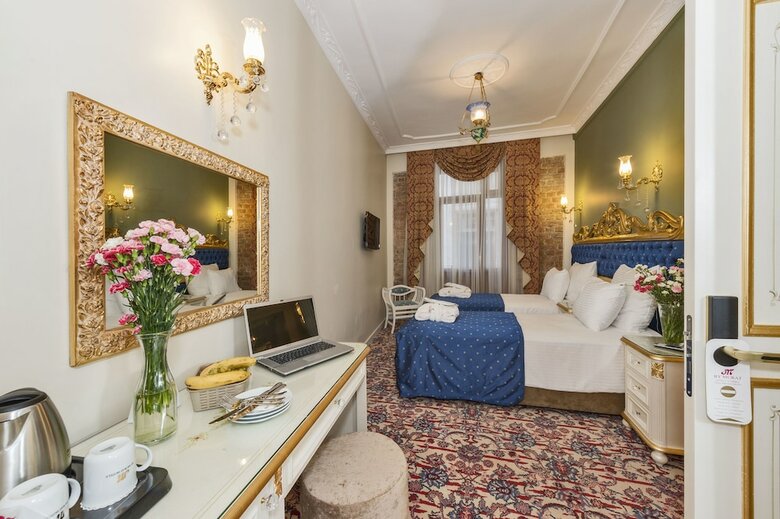 By Murat Crown Hotel - Boutique Class