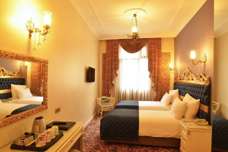 By Murat Crown Hotel - Boutique Class